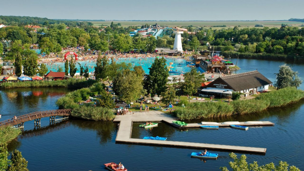 Aqua Palace в Хайдусобосло